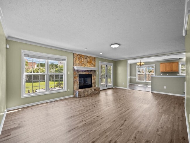 Building Photo - Welcome to Hyannis Court!