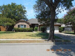 Building Photo - Nice 1 Story Home in Grand Prairie in Dall...