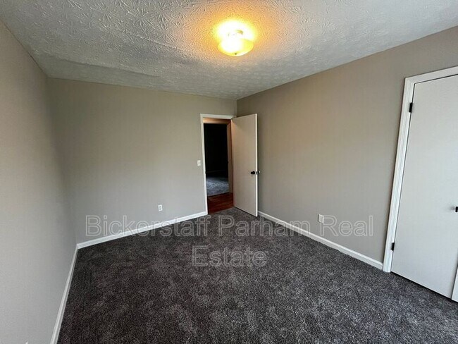 Building Photo - 428 Hannahatchee Ave