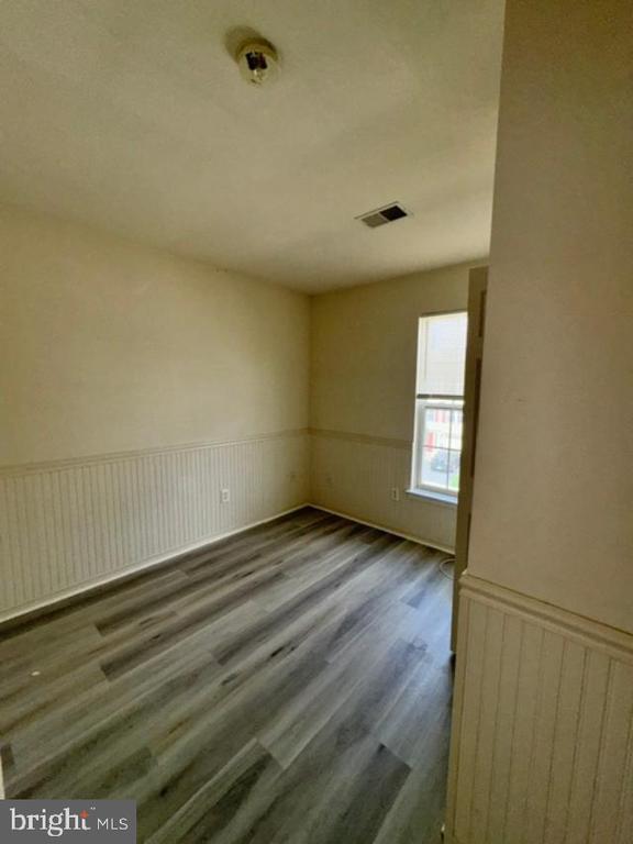 Building Photo - 202 Fox Trail