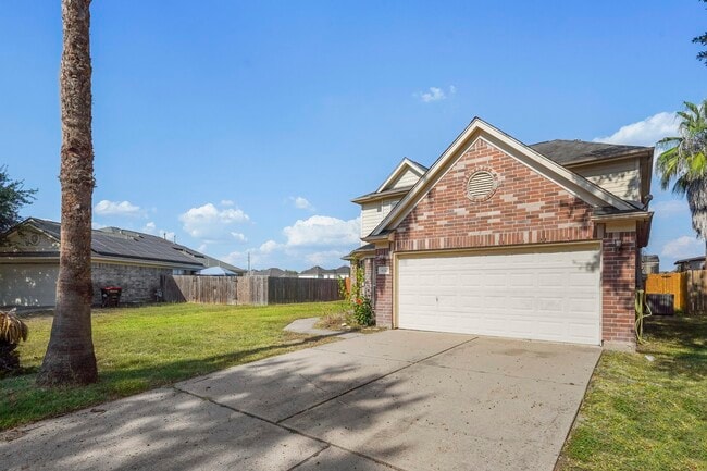 Building Photo - 16342 Blue Rock Springs Dr