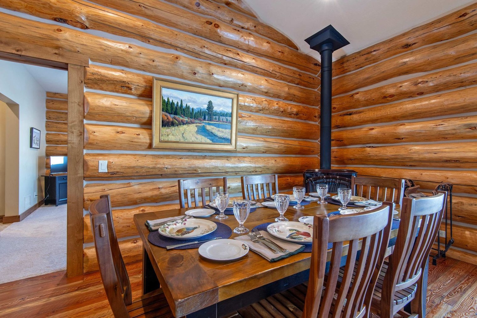 Building Photo - 1330 Larsen Ln