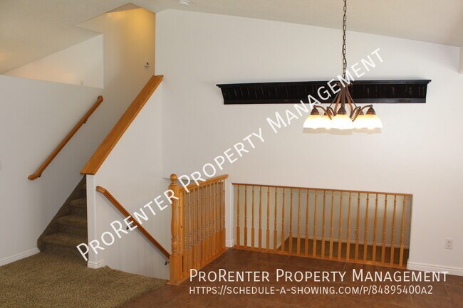 Building Photo - 1989 N 2530 W