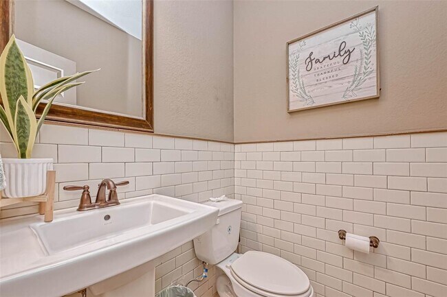Building Photo - 127 Teralyn Grv Lp