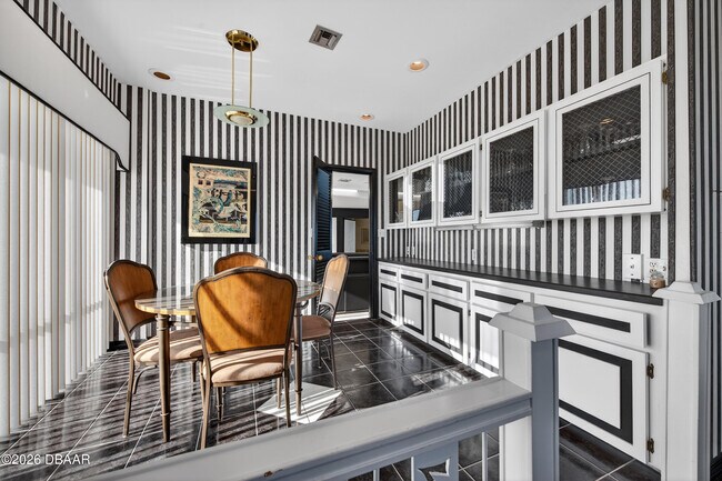 Building Photo - 915 Ocean Shore Blvd