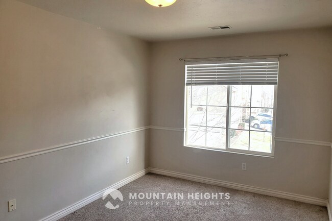 Building Photo - 3113 Provence Ln