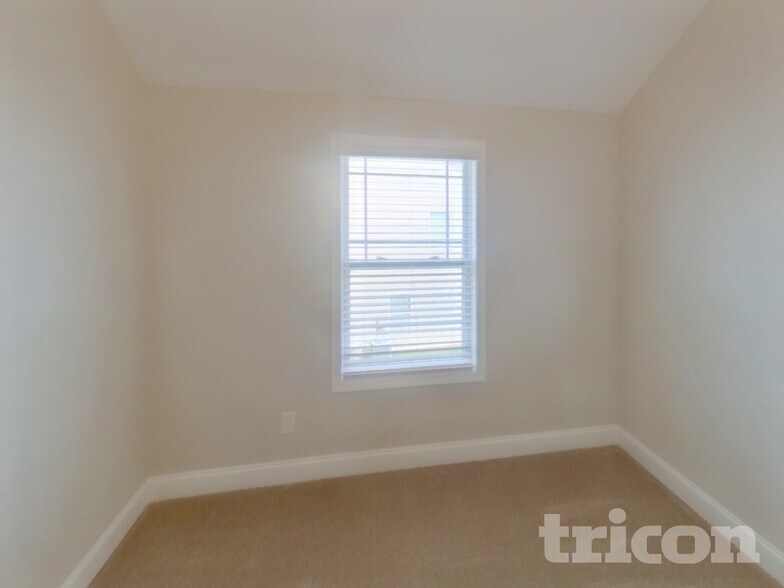 Building Photo - 2925 Cason Ln