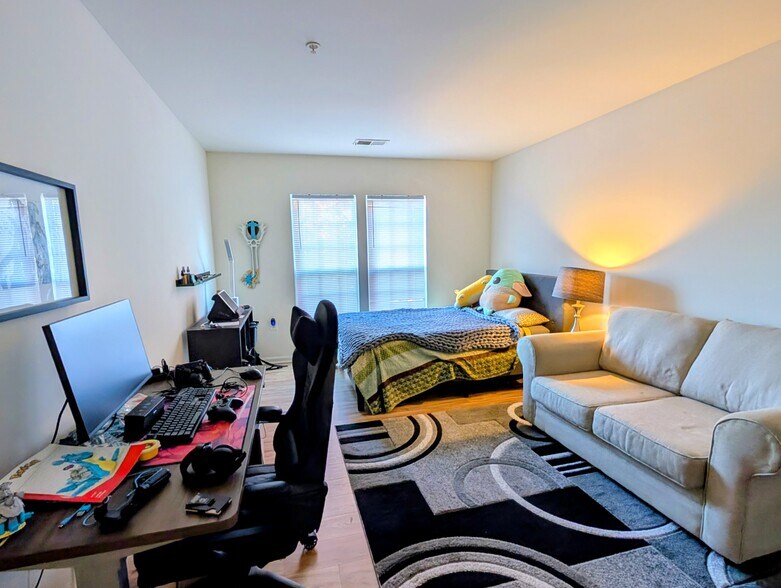 Office - 9810 Leatherfern Ter