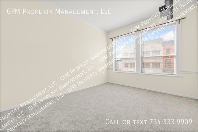 Building Photo - 412 Grand River Ave