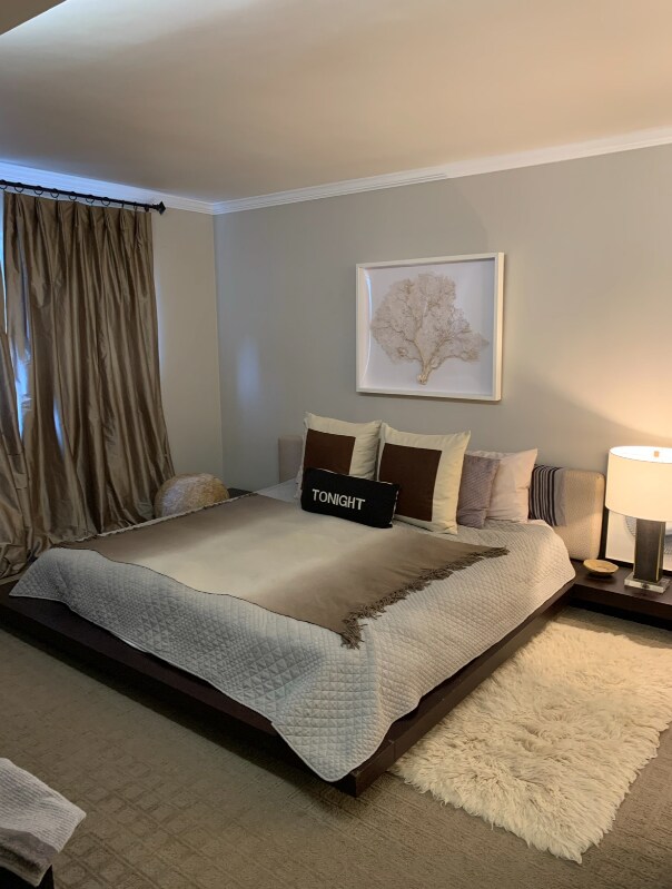 Building Photo - 6708 Hillpark Dr