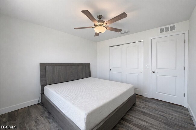 Building Photo - 315 NW 18th Terrace