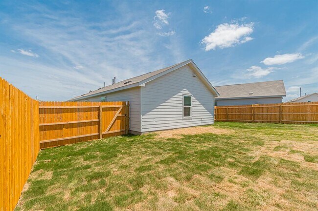 Building Photo - 6406 Reuben Kemper