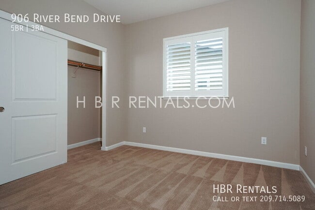 Building Photo - 906 River Bend Dr