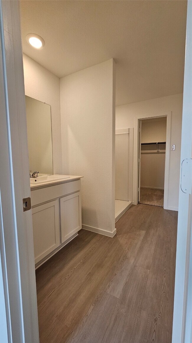 Building Photo - 6523 Water Oak Grn Ln