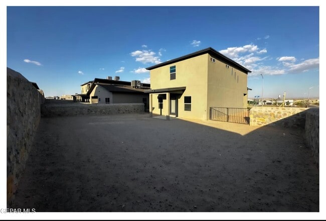 Building Photo - 1747 Eased St