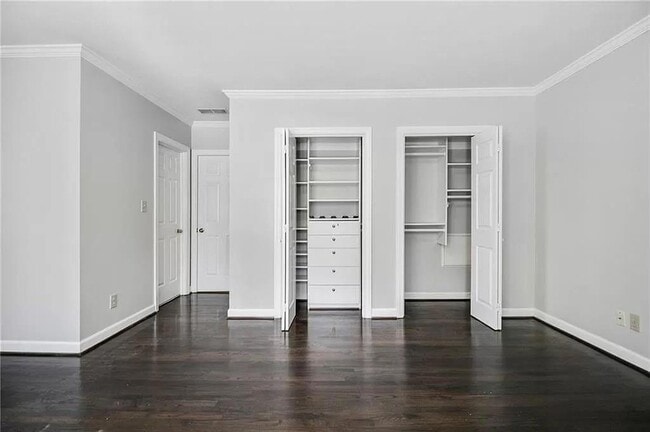 Building Photo - 460 Ivy Park Ln NE