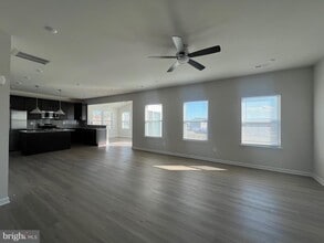 Building Photo - 35 Signal Knob Cottage Dr