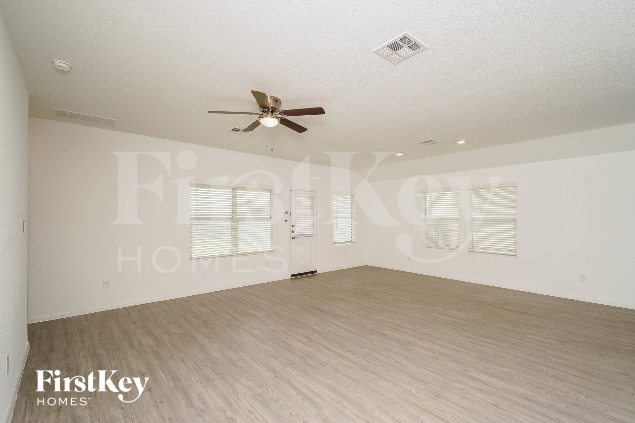 Building Photo - 1260 Treehouse Ln