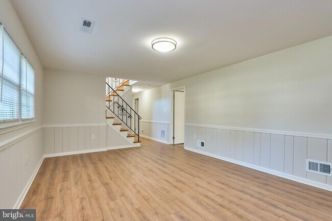 Building Photo - 2807 Schafflind Ct