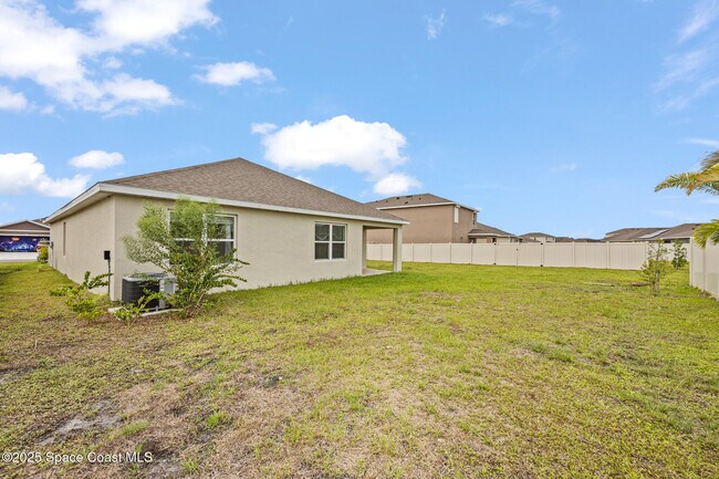 Building Photo - 1305 Valley View Ave