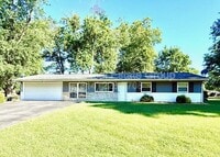 Building Photo - 302 Brightsand Ct