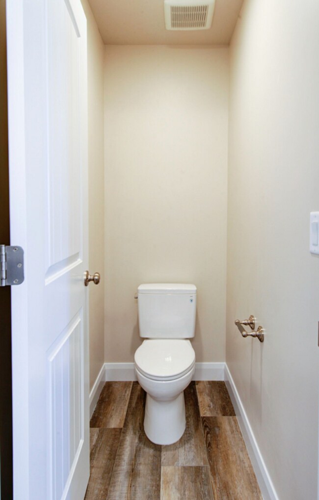 Building Photo - Brand new 3 bedroom, 2.5 bath townhome in Cedar City