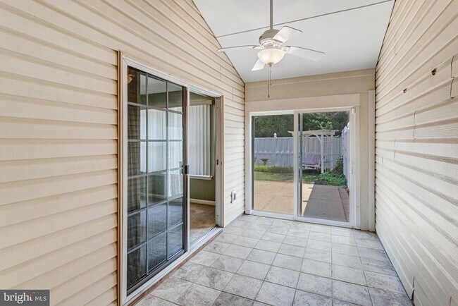 Building Photo - 11333 Savannah Dr