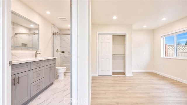 Building Photo - 628 W Floral Dr