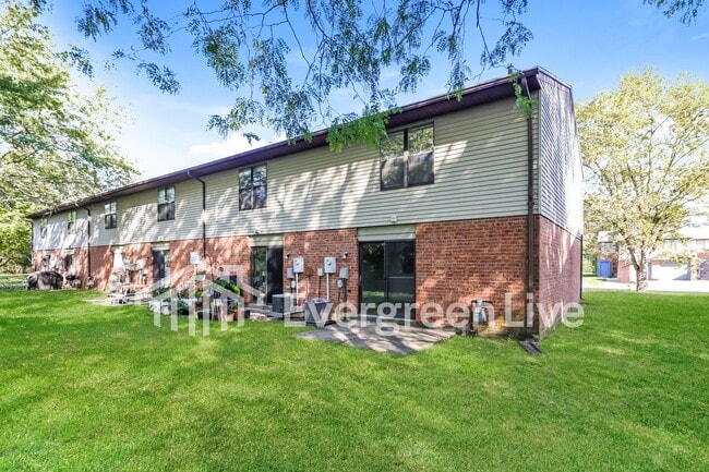 Building Photo - 6432 Appleseed Pl