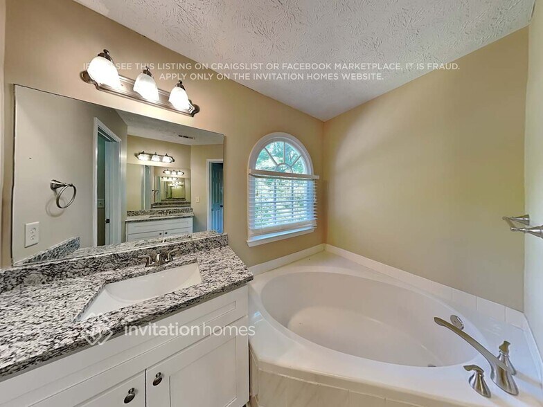 Building Photo - 4670 Wheeler Creek Dr