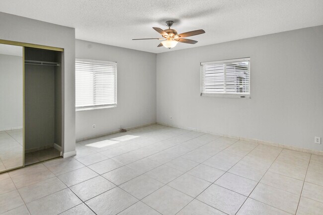 Building Photo - 22493 SW 56th Ave