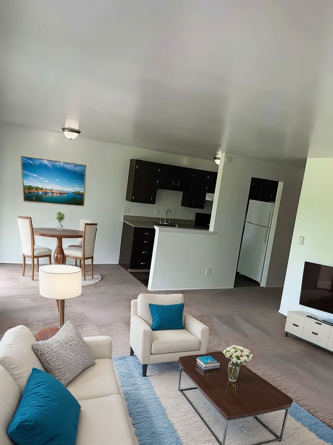 Building Photo - Two Bedroom Liberty Bay Views