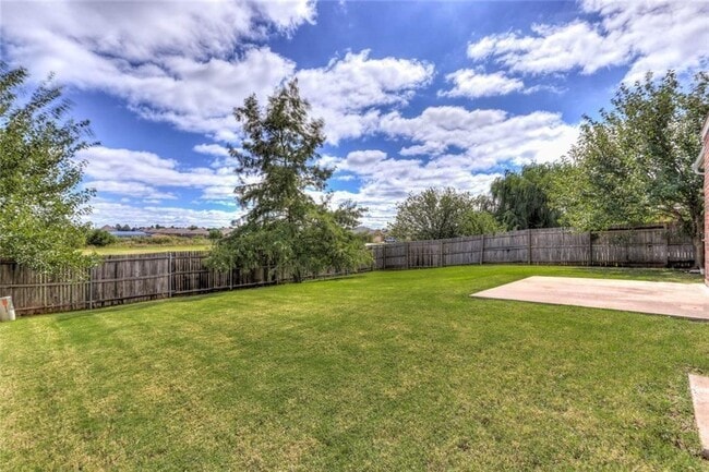 Building Photo - 16228 Panther Way