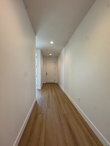 Building Photo - 663 Molveno Trl