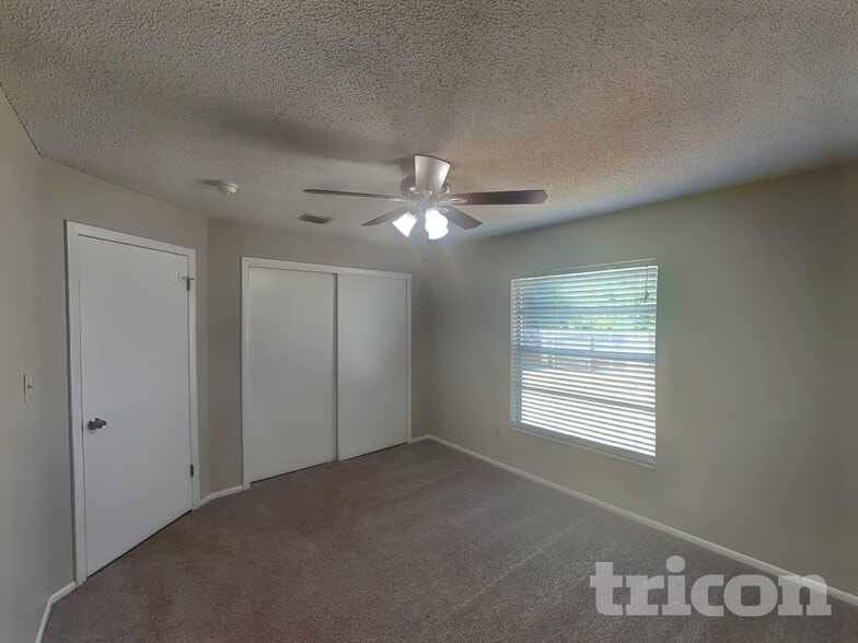 Building Photo - 1239 La Mesa Ave