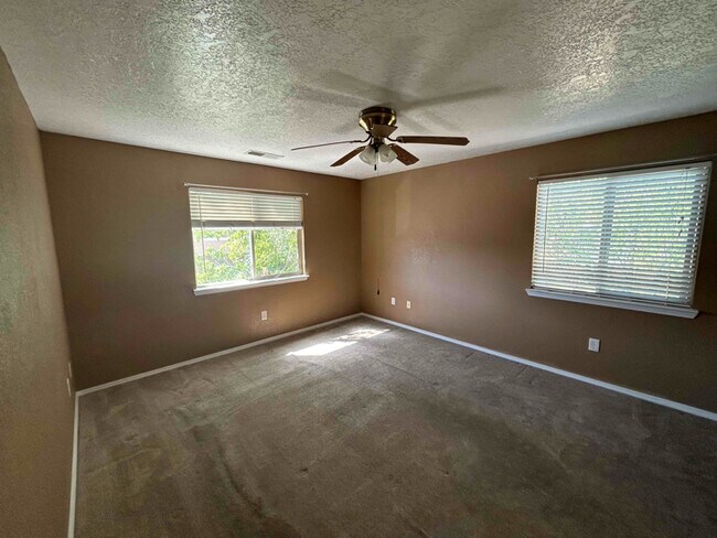 Building Photo - 4801 Irving Blvd NW