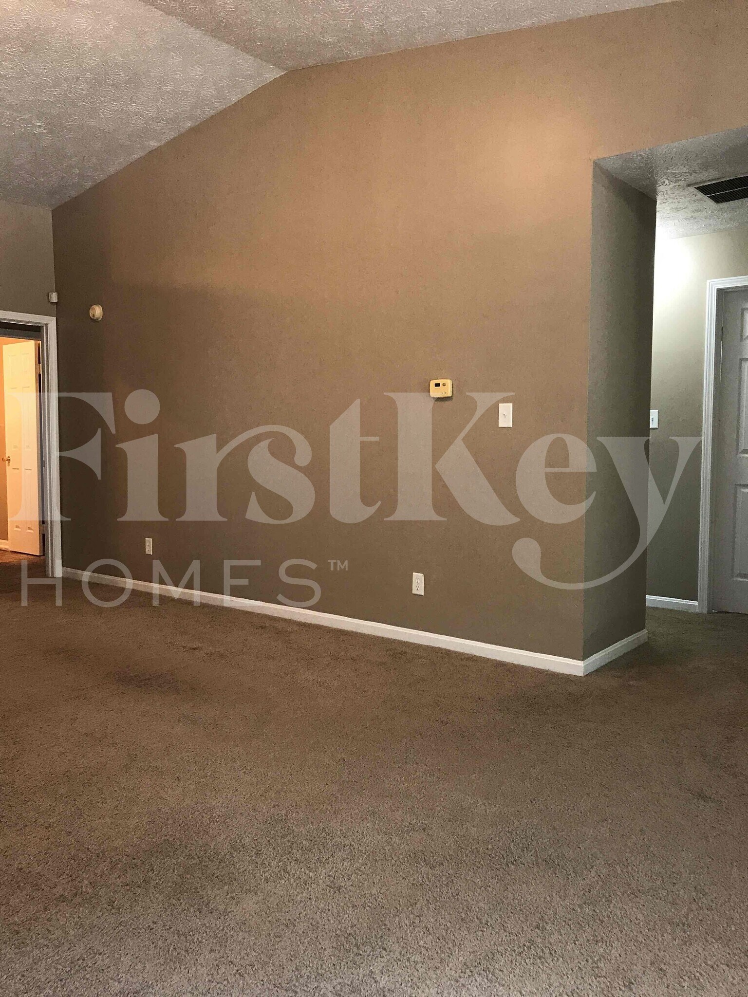 Building Photo - 3961 Bonn Dr