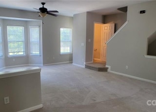 Building Photo - 16213 Peachmont Dr