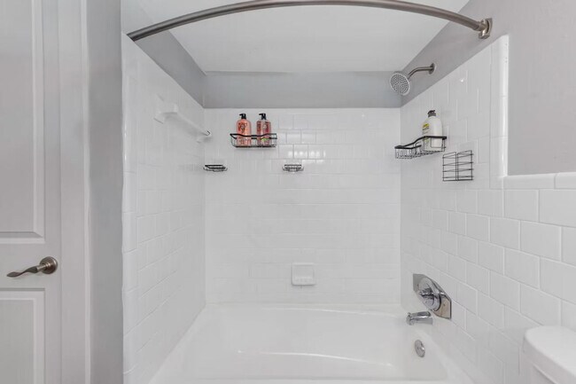 Building Photo - 4355 FL-60