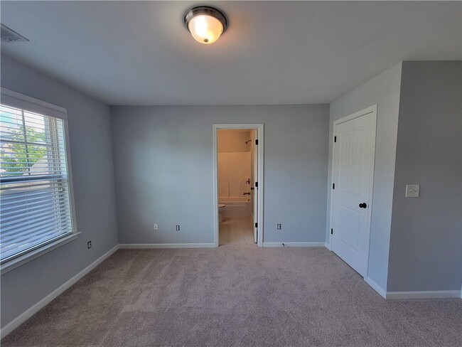 Building Photo - 3218 Leyden Ct