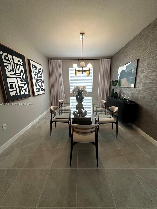 Building Photo - 2288 SE 30th St