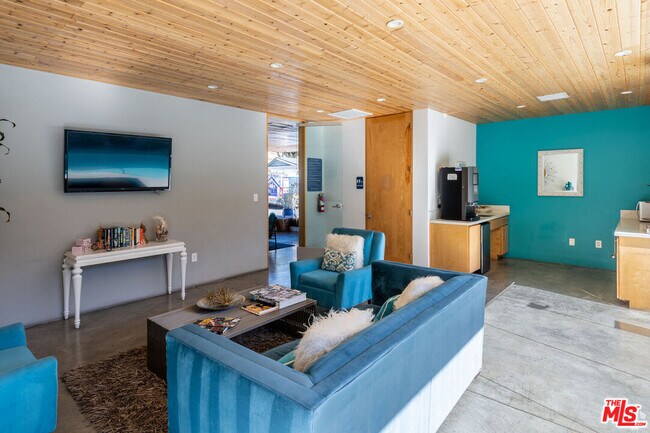 Building Photo - 919 Bayside Dr
