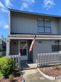 Building Photo - 262 Highpoint Dr