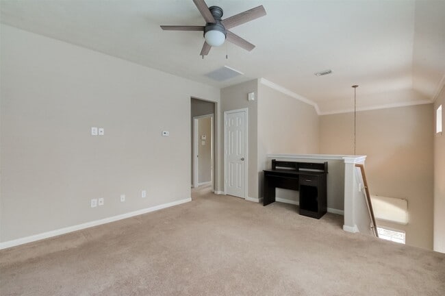 Building Photo - 115 W Burberry Cir