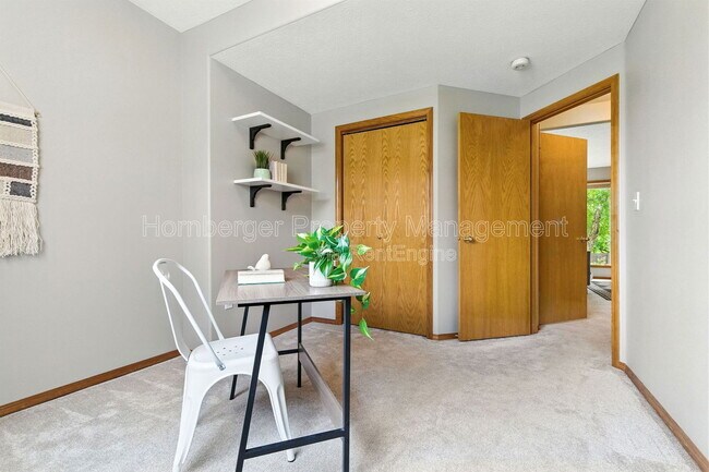 Building Photo - 3431 W 21st Ave