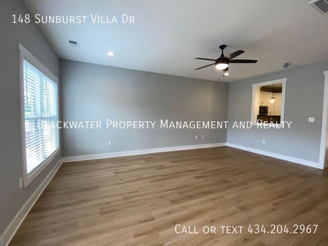 Building Photo - 148 Sunburst Villa Dr