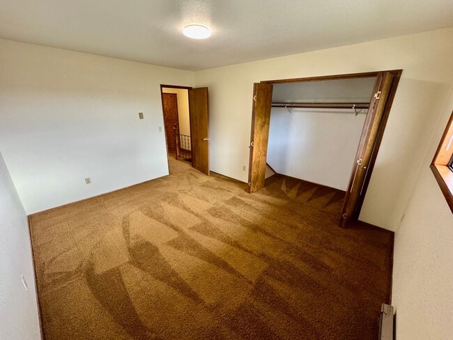 Building Photo - 1127-1129 Applegate Street