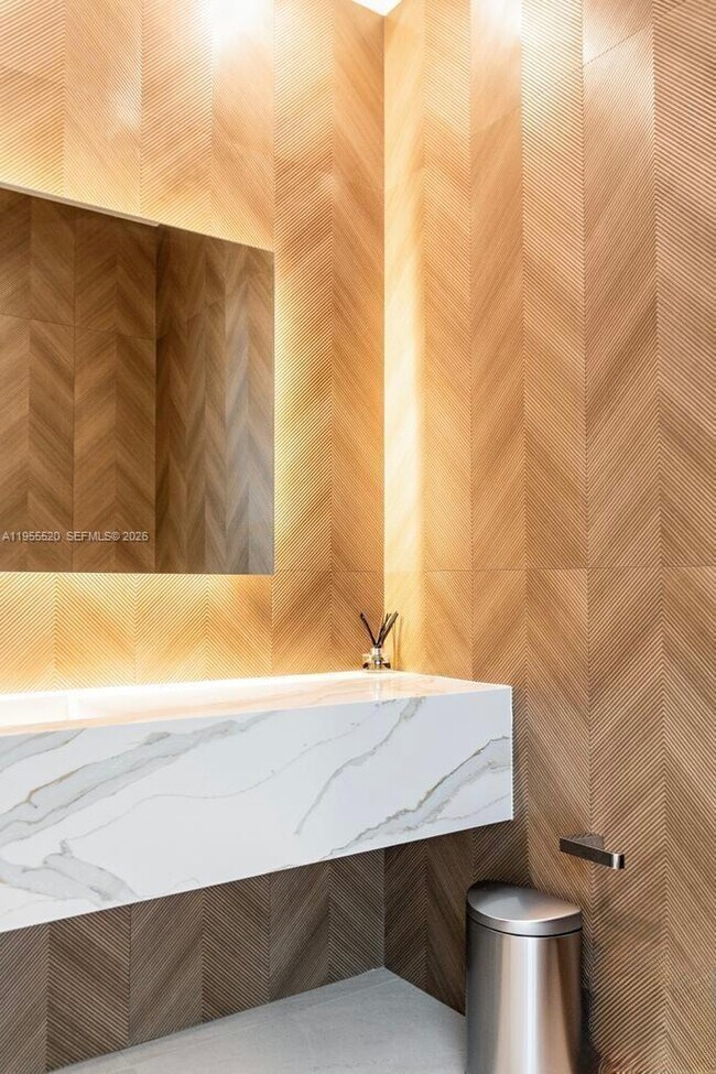 Building Photo - 1830 NE 193rd St