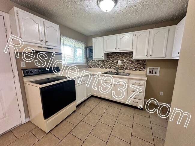 Building Photo - 3 Bed 2 Bath Home In Huber