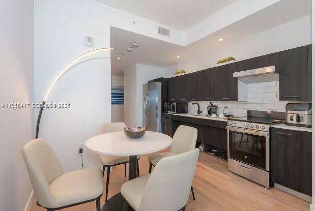 Building Photo - 398 NE 5th St